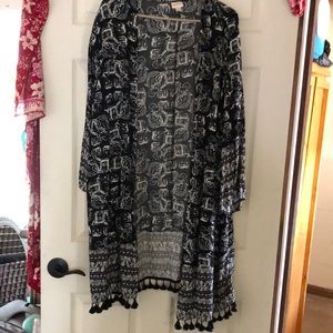 Black and White Kimono XL/XXL